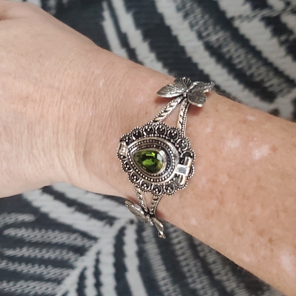 New Peridot 925 Silver Butterflies Poison Cuff Bracelet. - Picture 11 of 12